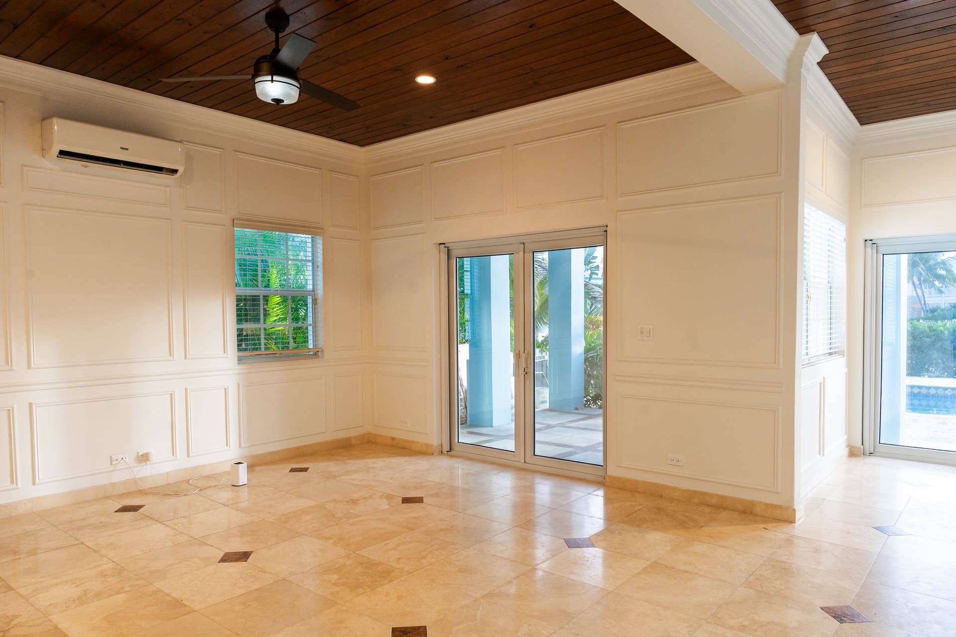 Bedroom with closet